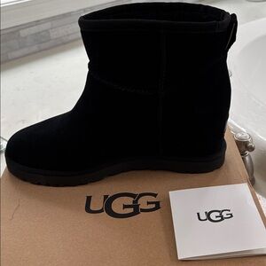 UGG Women's Black Wedge Shoes- never worn - in box with all packaging- size 8